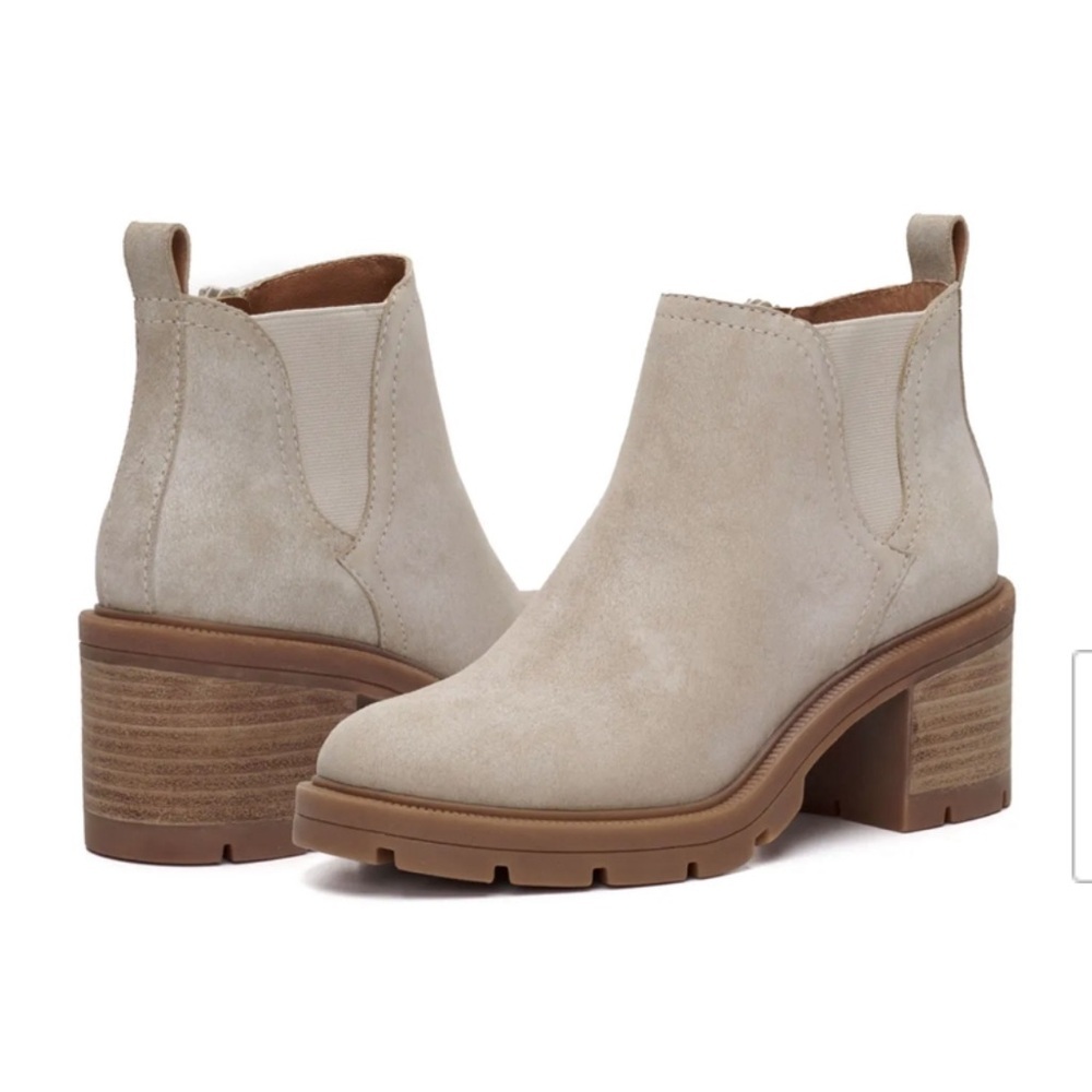 NWT Lucky Brand Sumah Platform Bootie in Dune Suede size 8